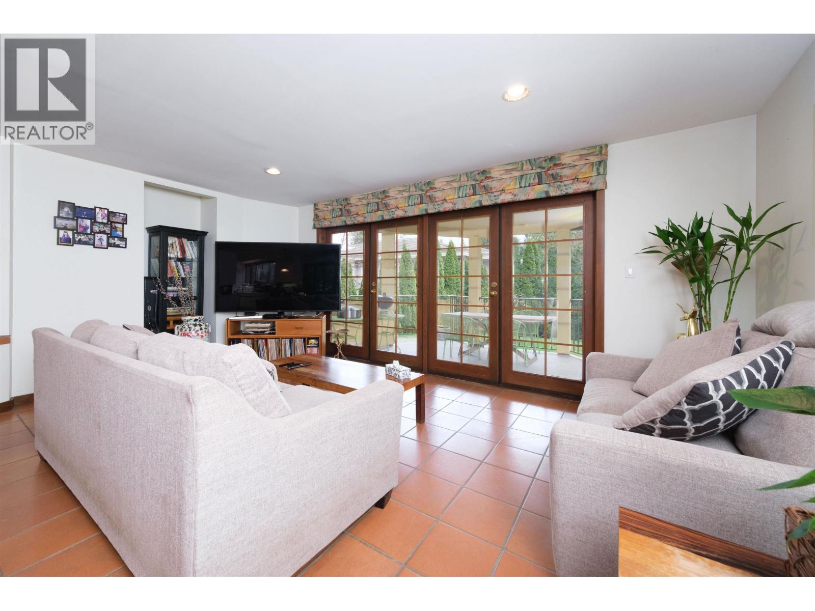 6000 Buckingham Avenue, Burnaby, British Columbia  V5E 2A4 - Photo 16 - R3033396