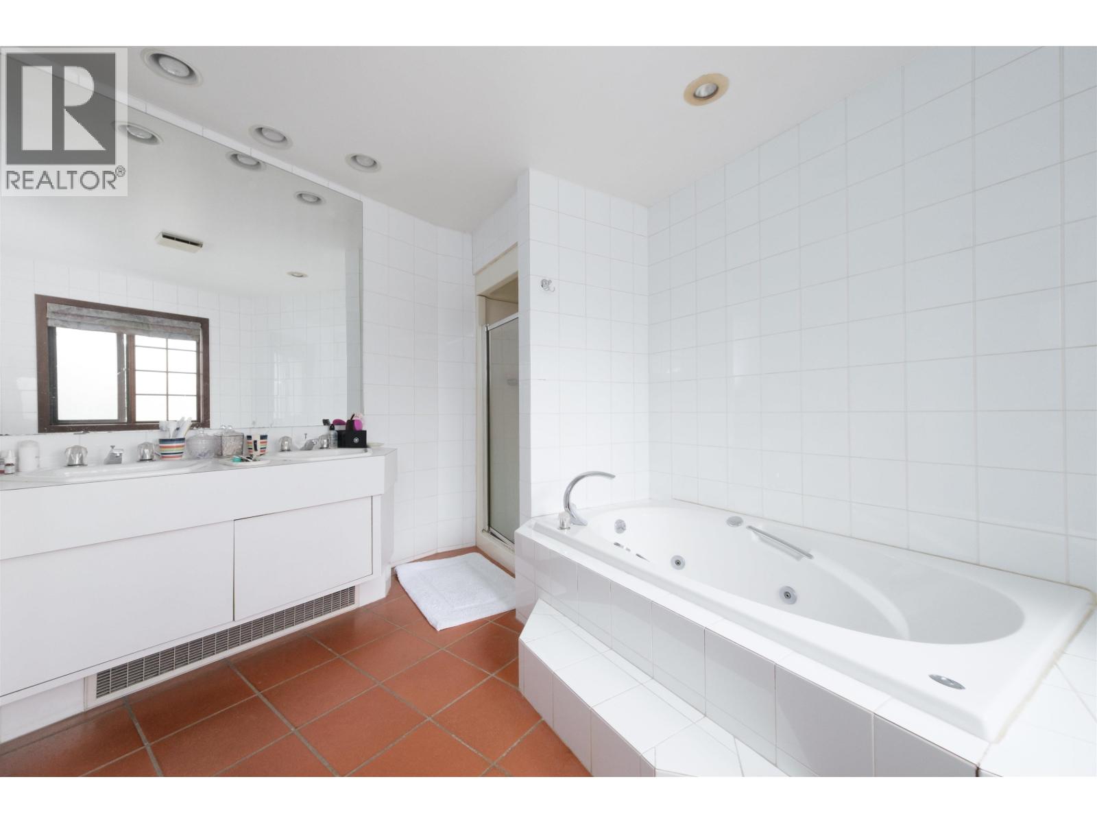 6000 Buckingham Avenue, Burnaby, British Columbia  V5E 2A4 - Photo 24 - R3033396