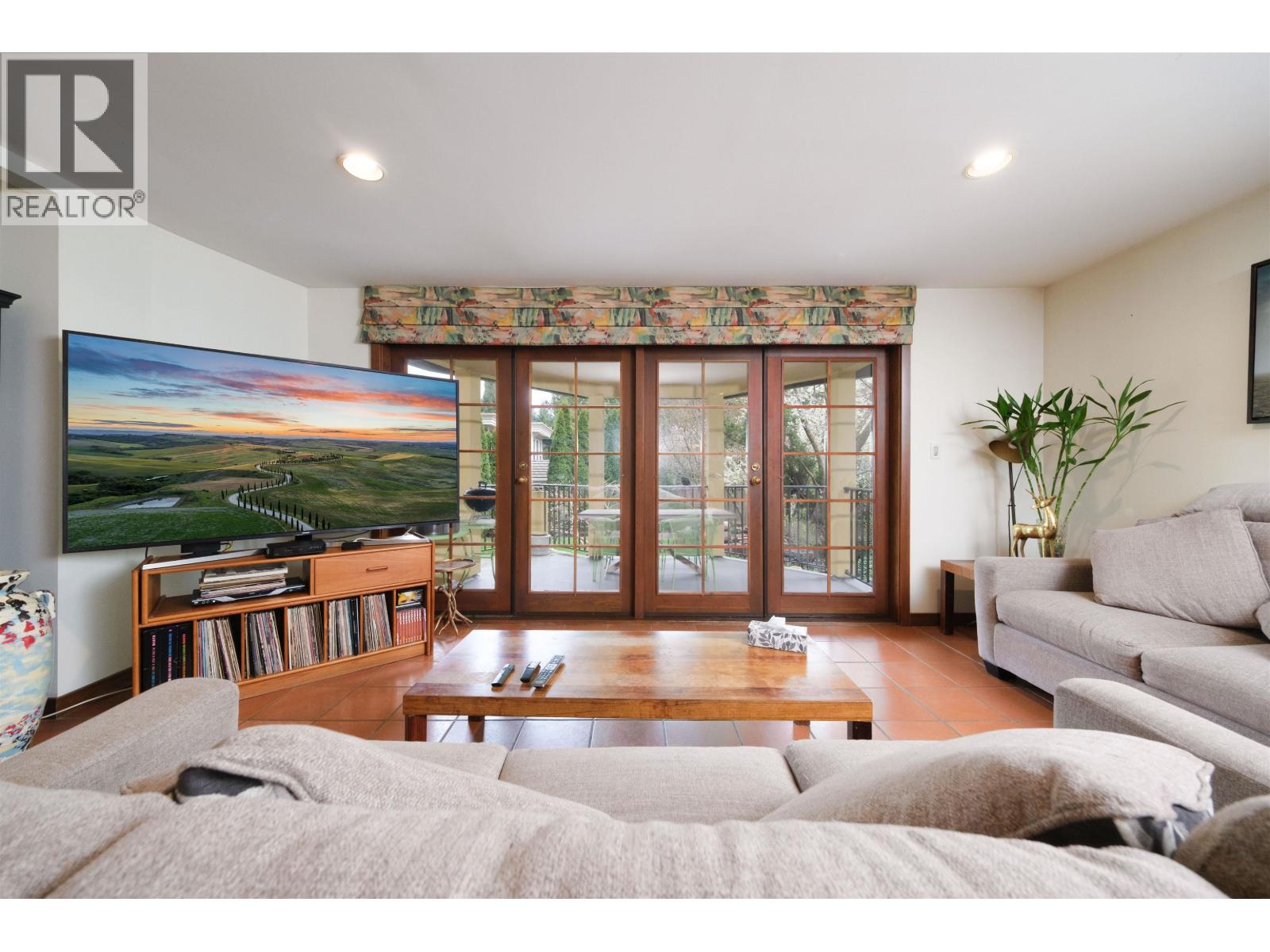 6000 Buckingham Avenue, Burnaby, British Columbia  V5E 2A4 - Photo 15 - R3033396