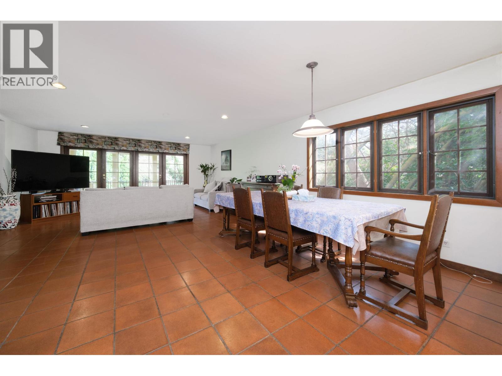 6000 Buckingham Avenue, Burnaby, British Columbia  V5E 2A4 - Photo 14 - R3033396