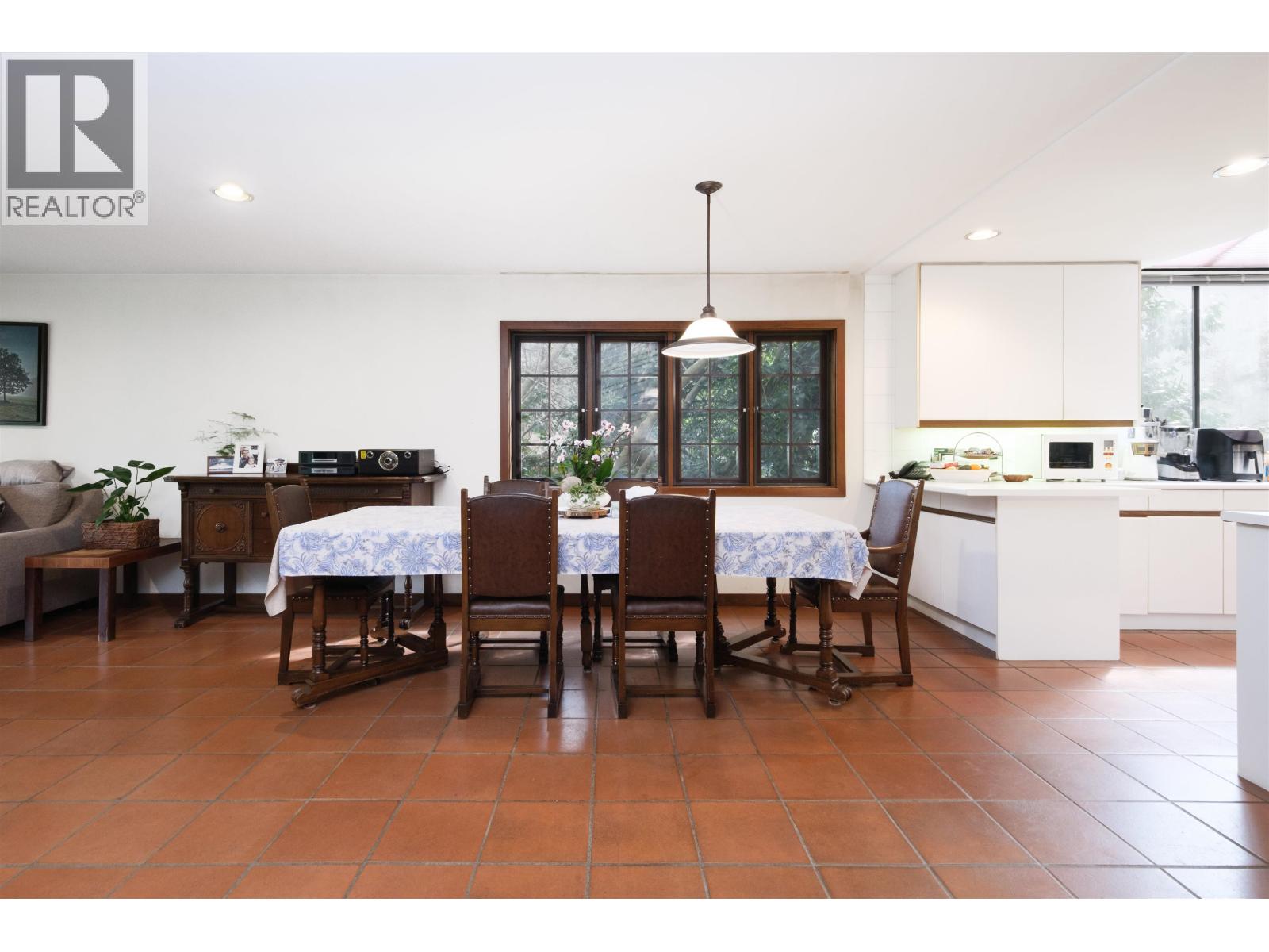 6000 Buckingham Avenue, Burnaby, British Columbia  V5E 2A4 - Photo 12 - R3033396