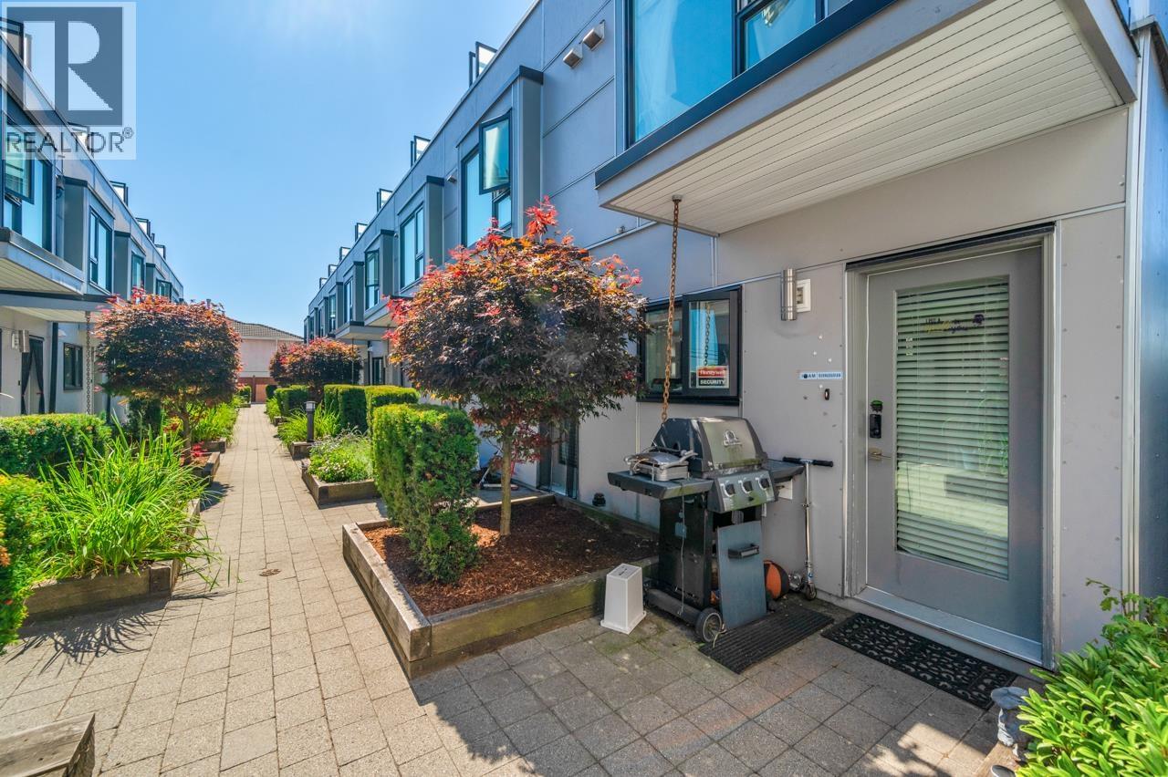 117 7499 6th Street, Burnaby, British Columbia  V3N 0G3 - Photo 22 - R3034009