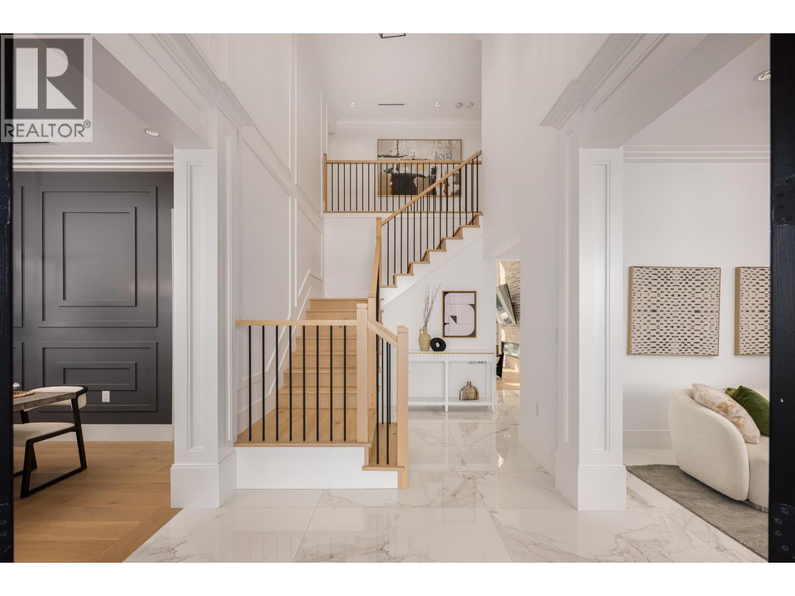 Property at 5469 NELSON AVENUE image 3