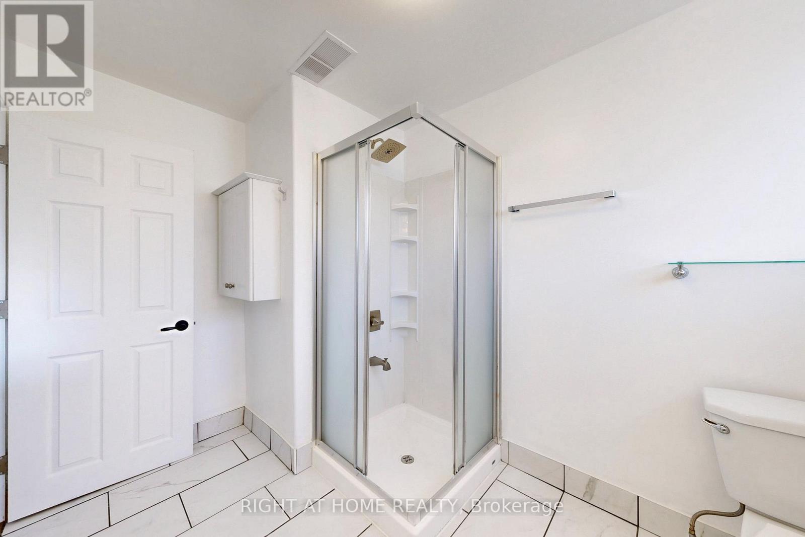 2 - 656 Crawford Street, Toronto, Ontario  M6G 3K2 - Photo 14 - C12326301
