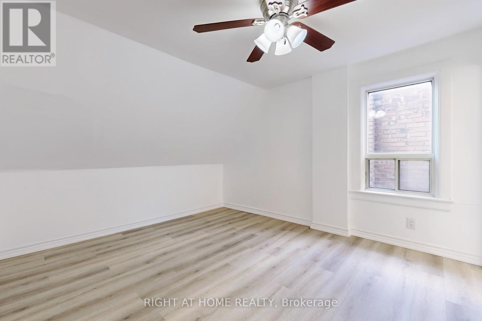 3 - 656 Crawford Street, Toronto, Ontario  M6G 3K2 - Photo 11 - C12326302