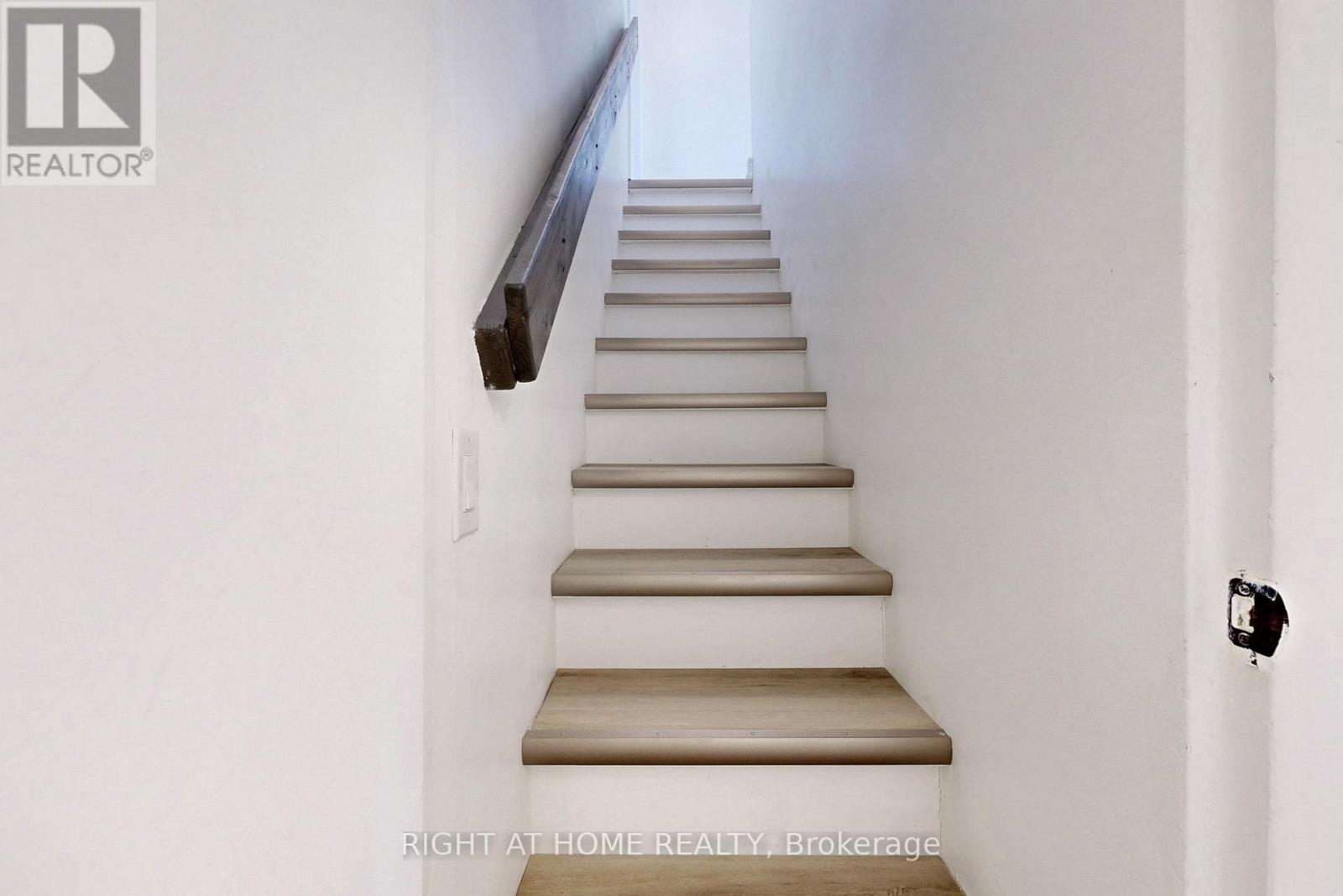 3 - 656 Crawford Street, Toronto, Ontario  M6G 3K2 - Photo 3 - C12326302