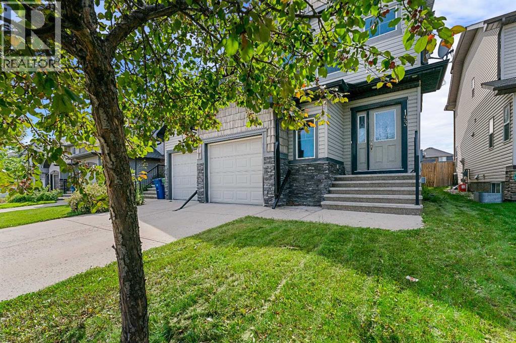 Property at 193 LUXSTONE Way SW image 2