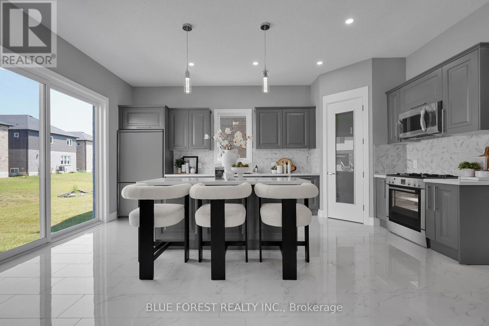 2916 Lemieux Walk, London South, Ontario  N6L 0H2 - Photo 17 - X12326343