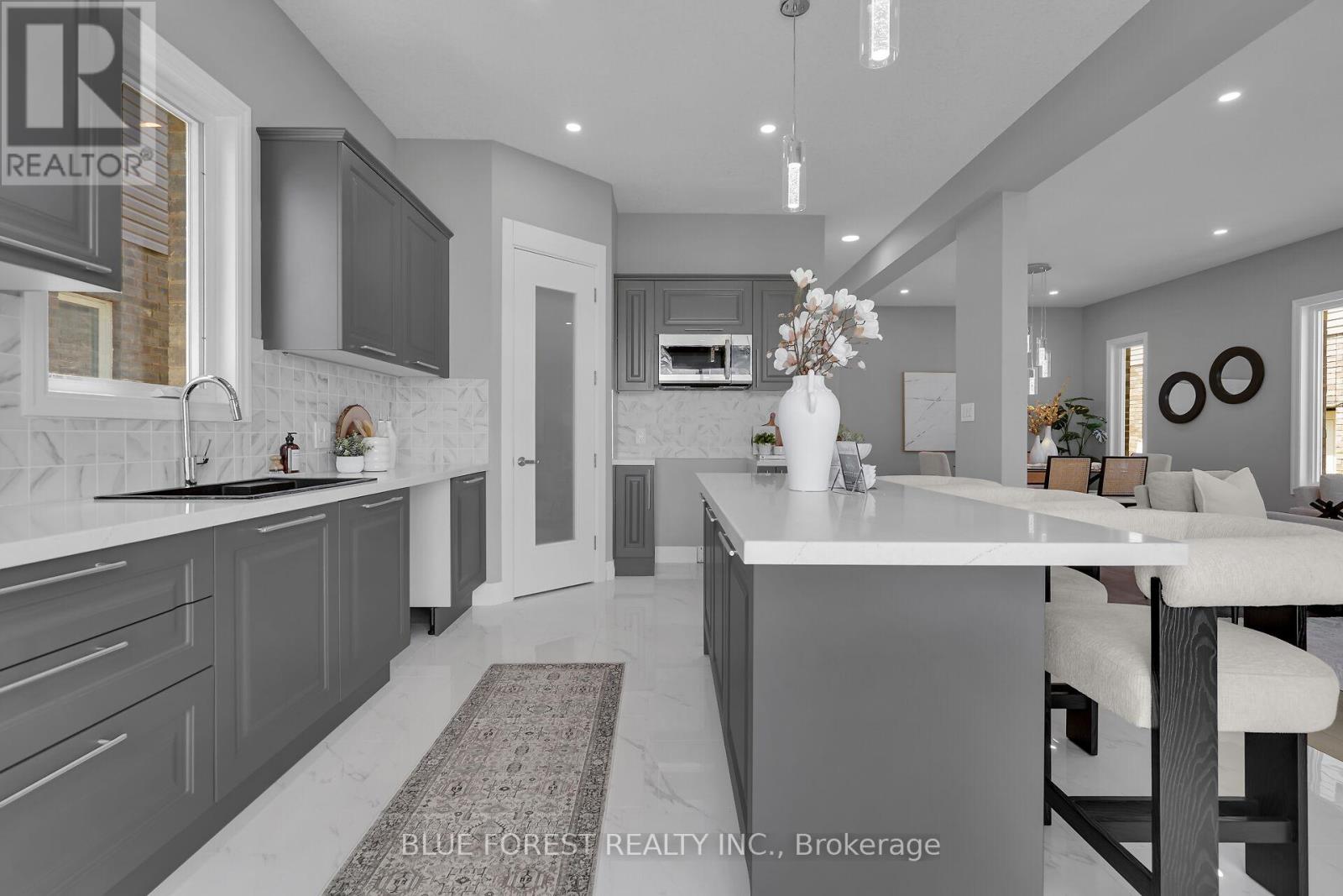 2916 Lemieux Walk, London South, Ontario  N6L 0H2 - Photo 21 - X12326343