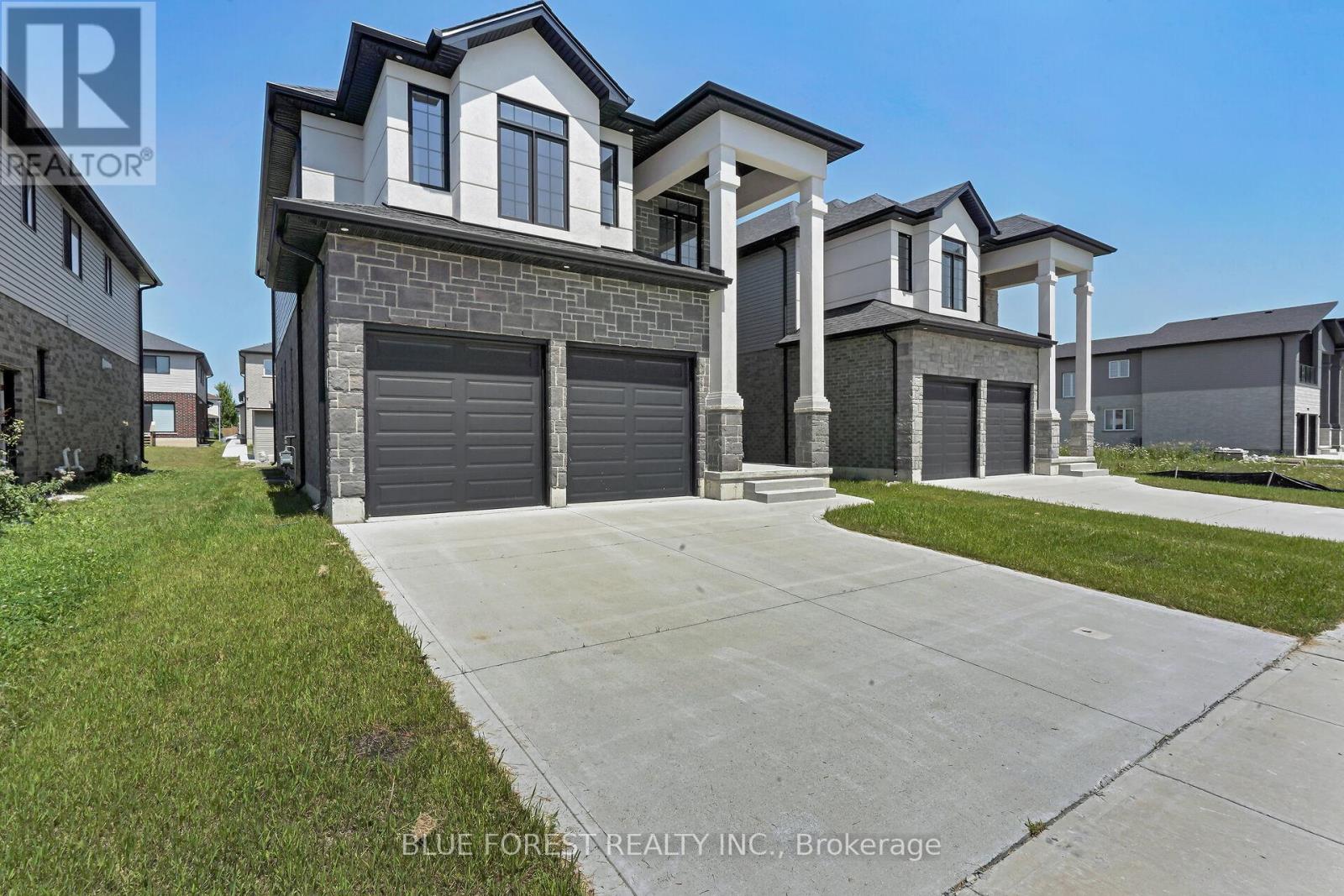 2916 Lemieux Walk, London South, Ontario  N6L 0H2 - Photo 3 - X12326343