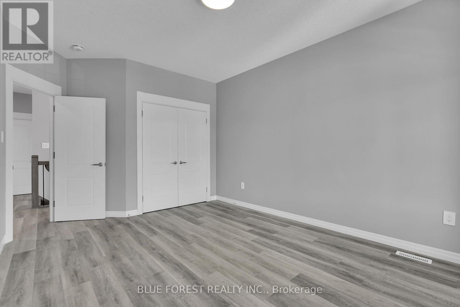 2916 Lemieux Walk, London South, Ontario  N6L 0H2 - Photo 32 - X12326343