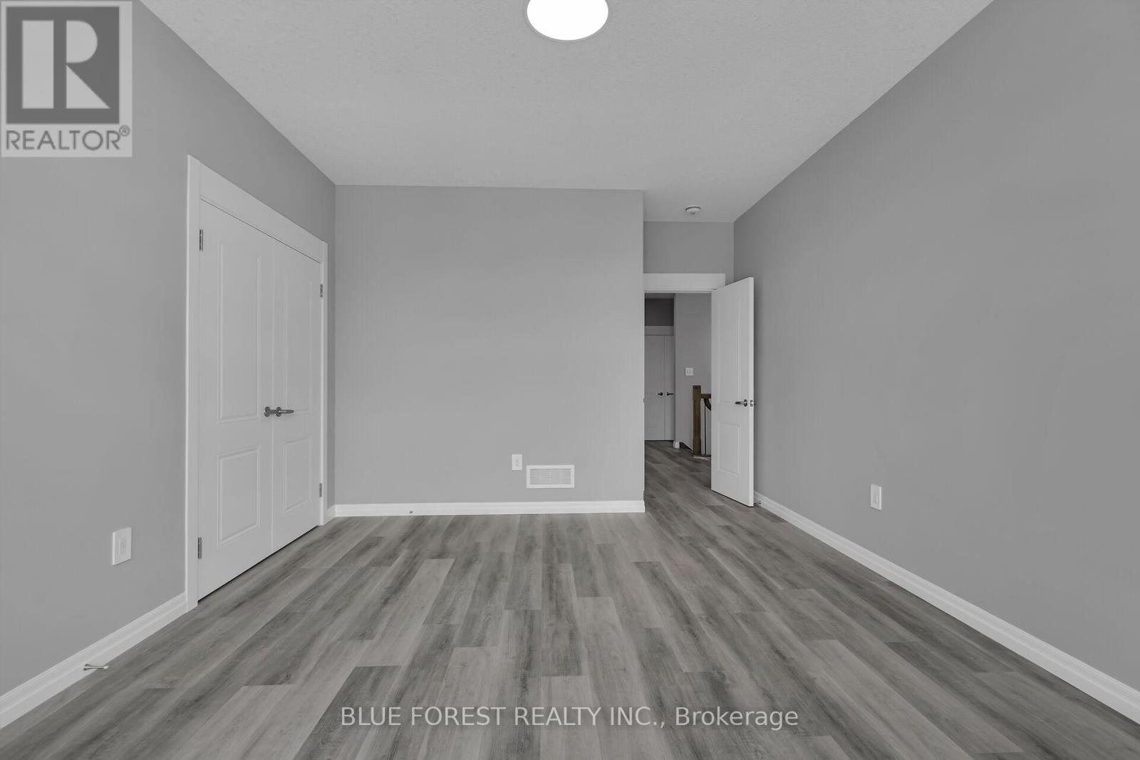 2916 Lemieux Walk, London South, Ontario  N6L 0H2 - Photo 34 - X12326343