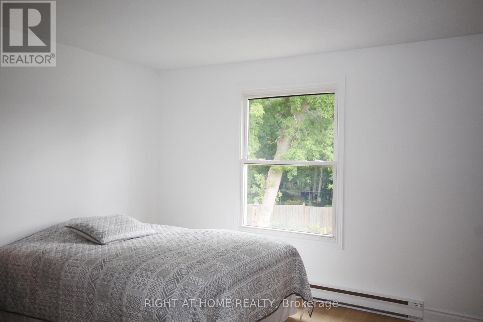 832 Boronia Crescent, Newmarket, Ontario  L3Y 5J9 - Photo 21 - N12326369