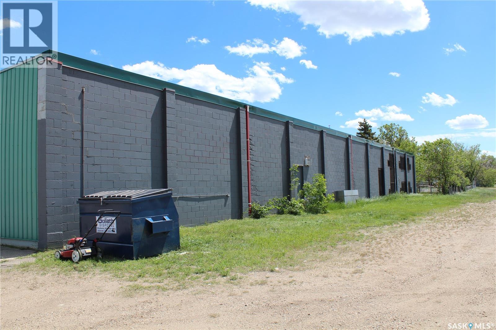 8 2nd Avenue Sw, Weyburn, Saskatchewan  S4H 2J4 - Photo 19 - SK014751
