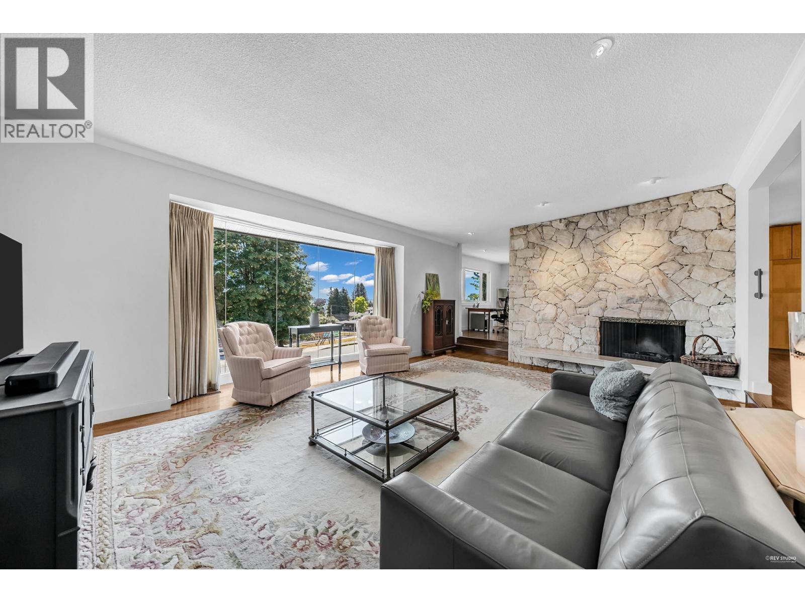 7665 Sapperton Avenue, Burnaby, British Columbia  V3N 4C9 - Photo 6 - R3034017