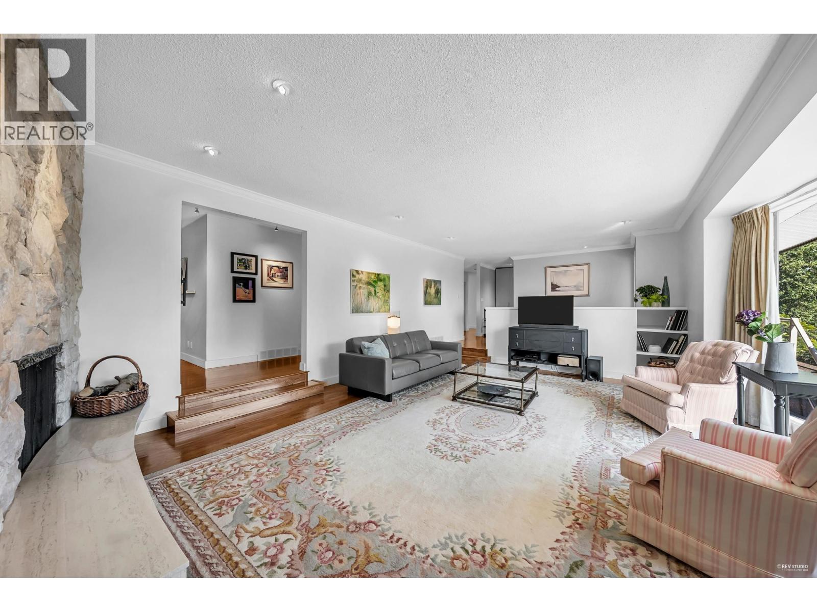 7665 Sapperton Avenue, Burnaby, British Columbia  V3N 4C9 - Photo 8 - R3034017
