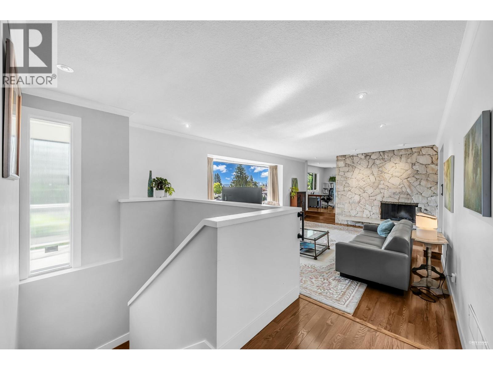 Property at 7665 SAPPERTON AVENUE image 4