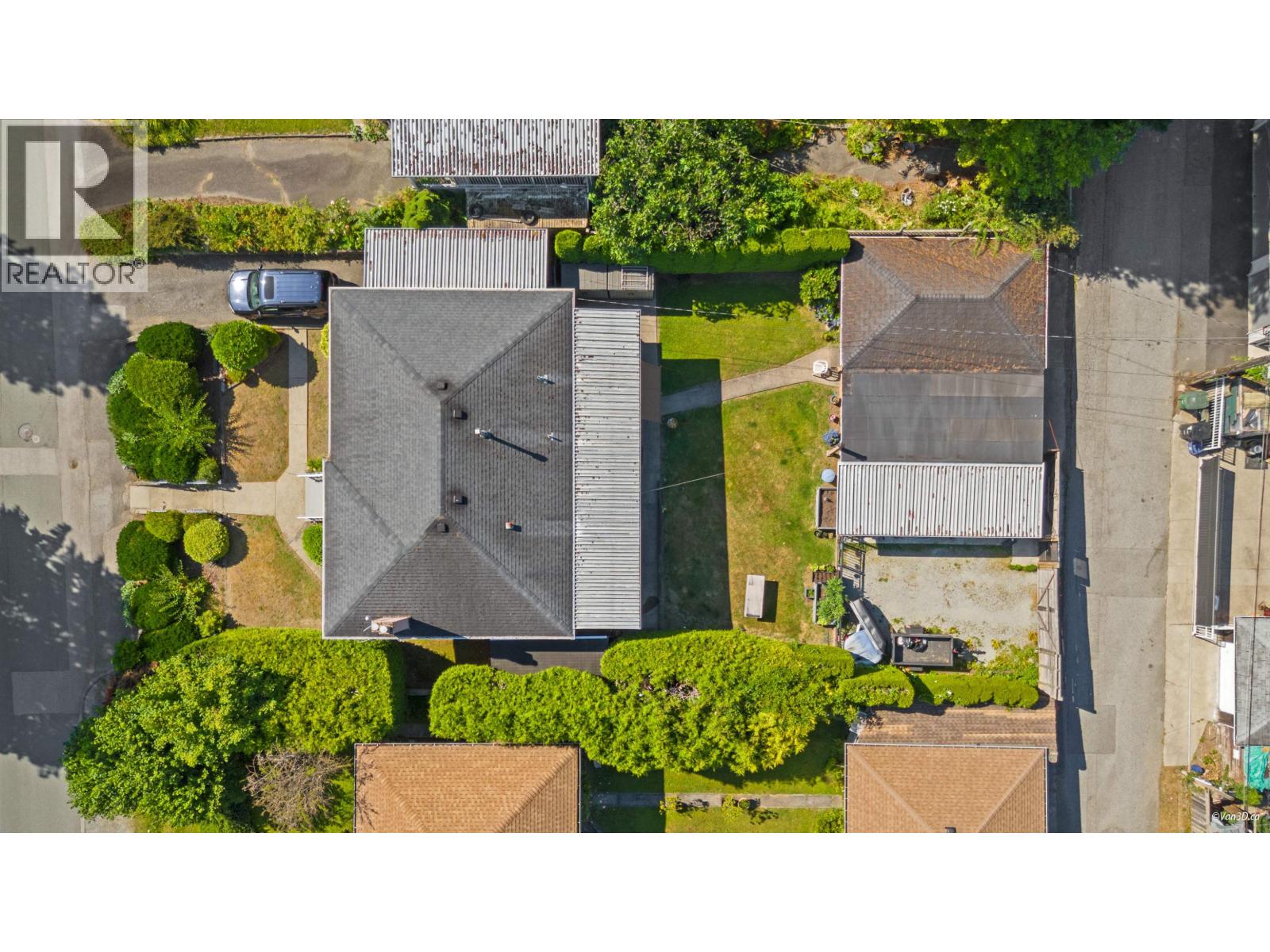 4965 Pioneer Avenue, Burnaby, British Columbia  V5G 3J5 - Photo 3 - C8070747