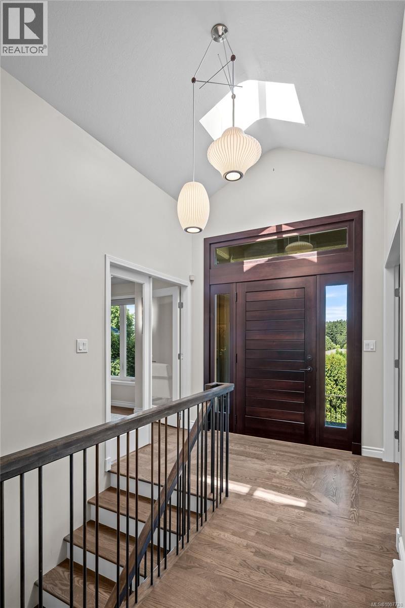 Property at 1091 Totemwood Lane image 2