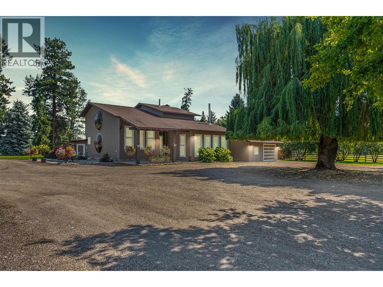 48 Waterside Road, Enderby, British Columbia  V4Y 4G5 - Photo 4 - 10357441