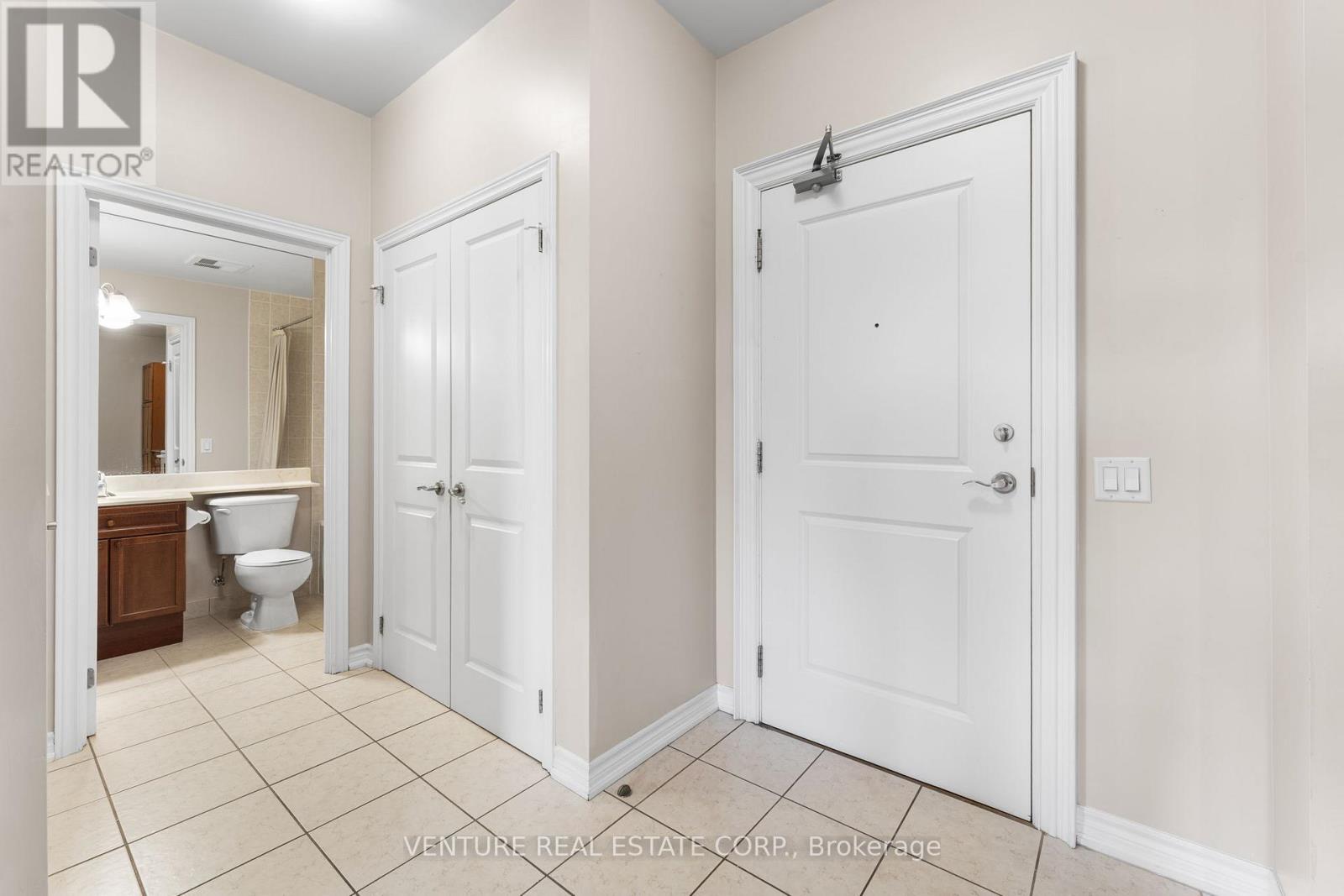 302 - 9519 Keele Street, Vaughan, Ontario  L6A 4A2 - Photo 14 - N12326391