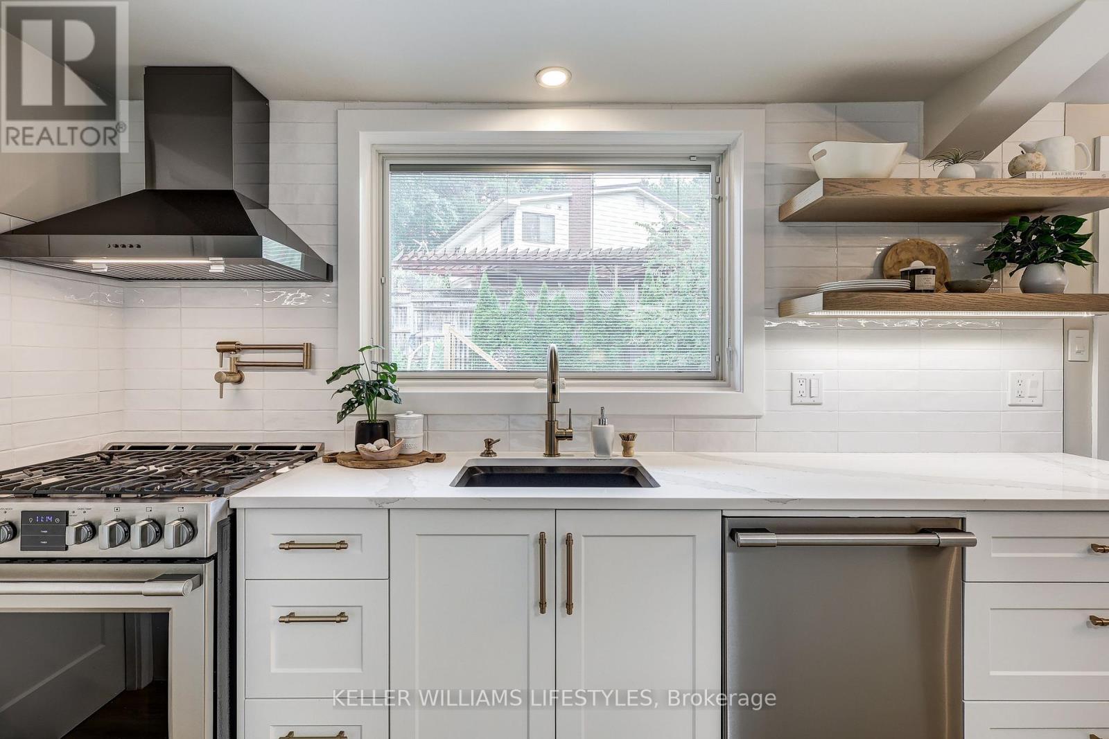 63 Park Lane Crescent, London South, Ontario  N6K 2V1 - Photo 15 - X12326431