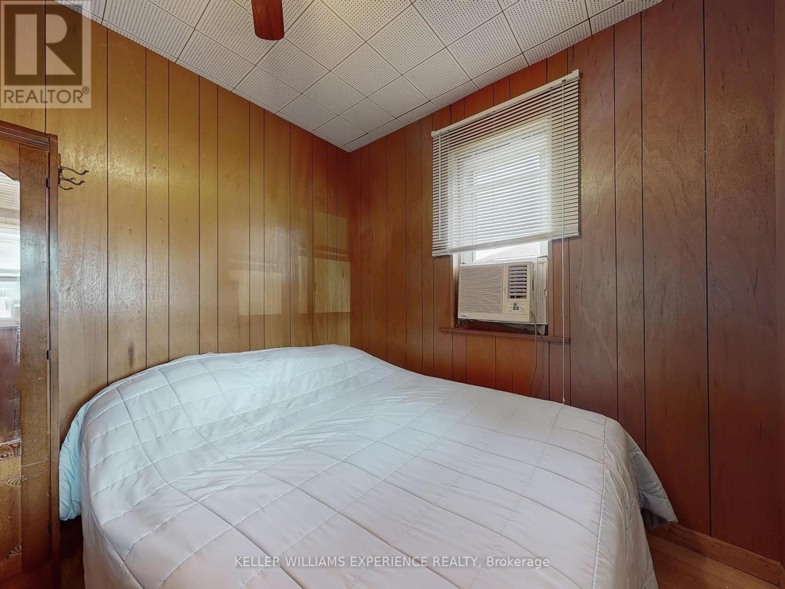 68 De La Salle Boulevard, Georgina, Ontario  L0E 1L0 - Photo 13 - N12326440