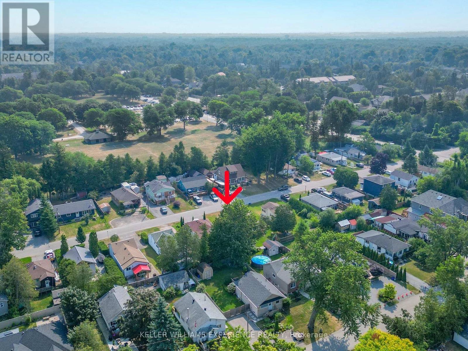 68 De La Salle Boulevard, Georgina, Ontario  L0E 1L0 - Photo 18 - N12326440