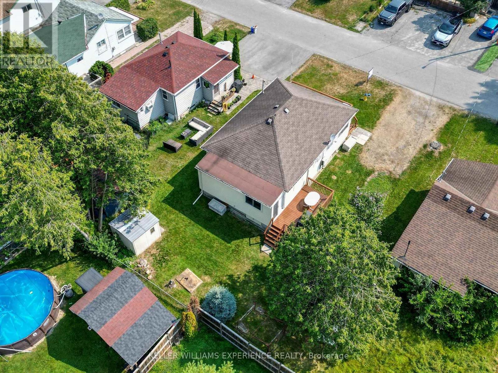 68 De La Salle Boulevard, Georgina, Ontario  L0E 1L0 - Photo 21 - N12326440