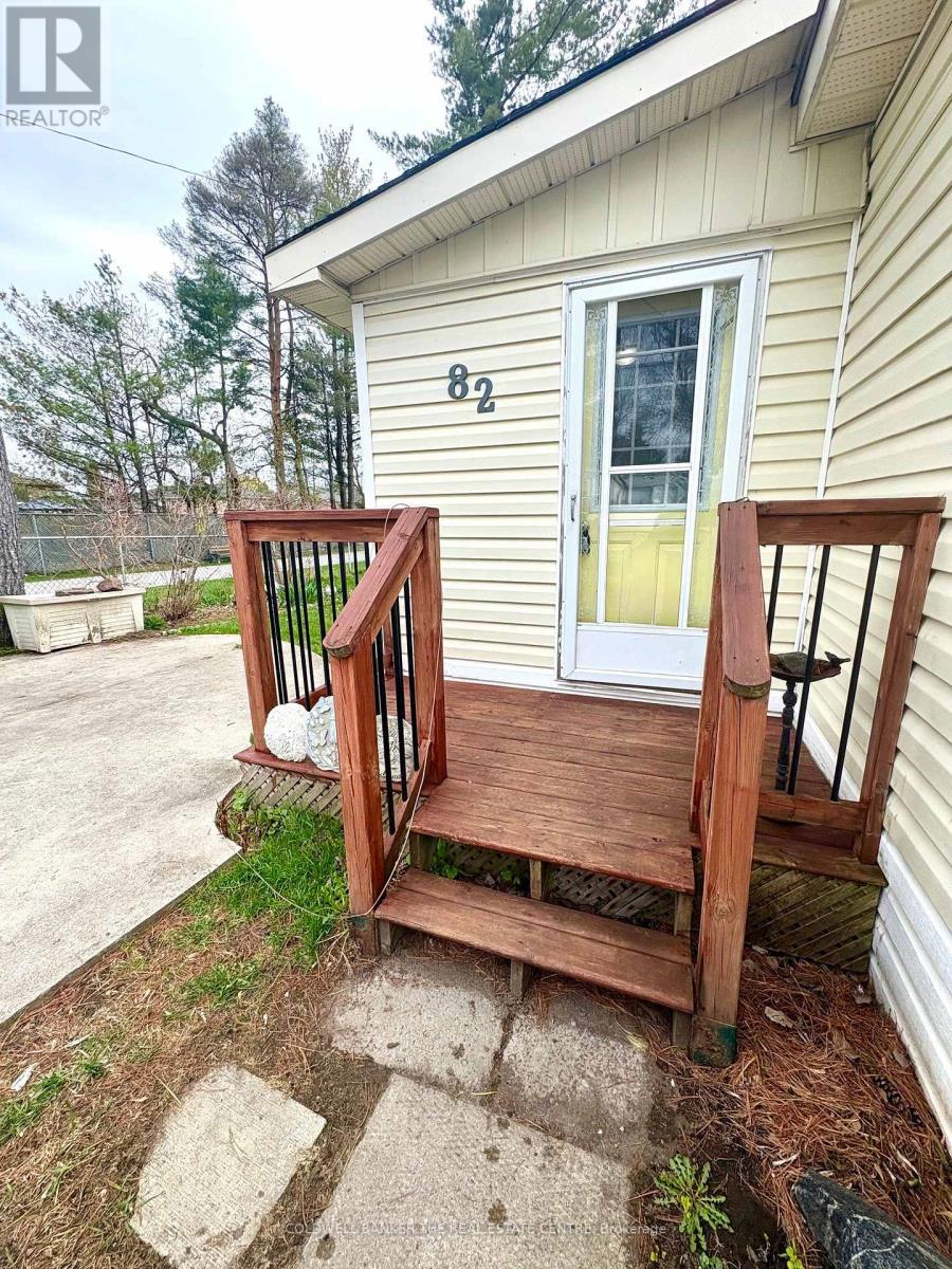 82 Seventh Street, Essa, Ontario  L3W 0L4 - Photo 2 - N12326447