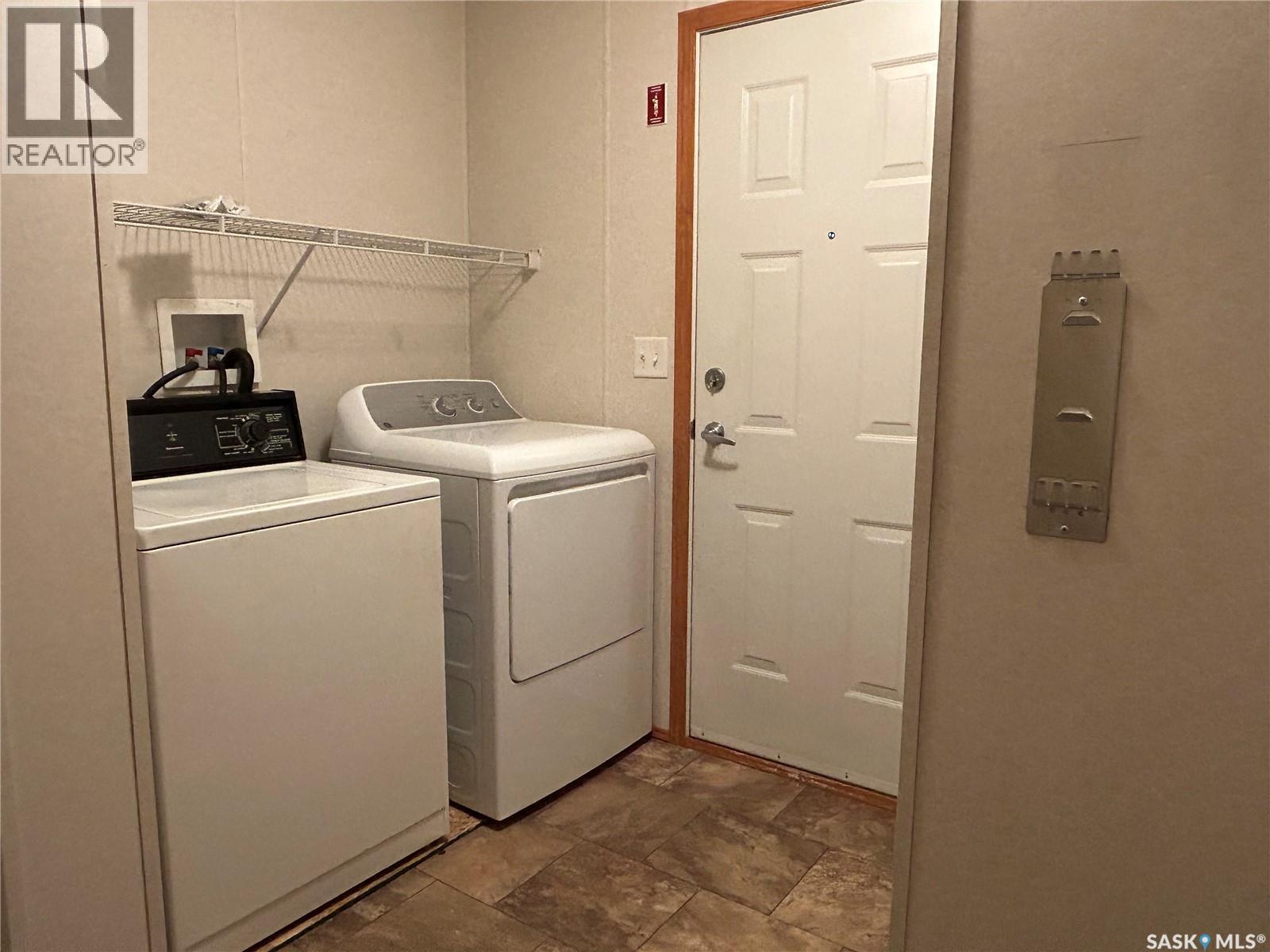 17 2004 Alice Road, Estevan, Saskatchewan  S4A 3A7 - Photo 6 - SK014606