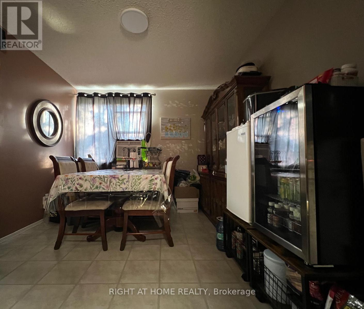 Property at 81 - 135 CHALMERS STREET S image 3