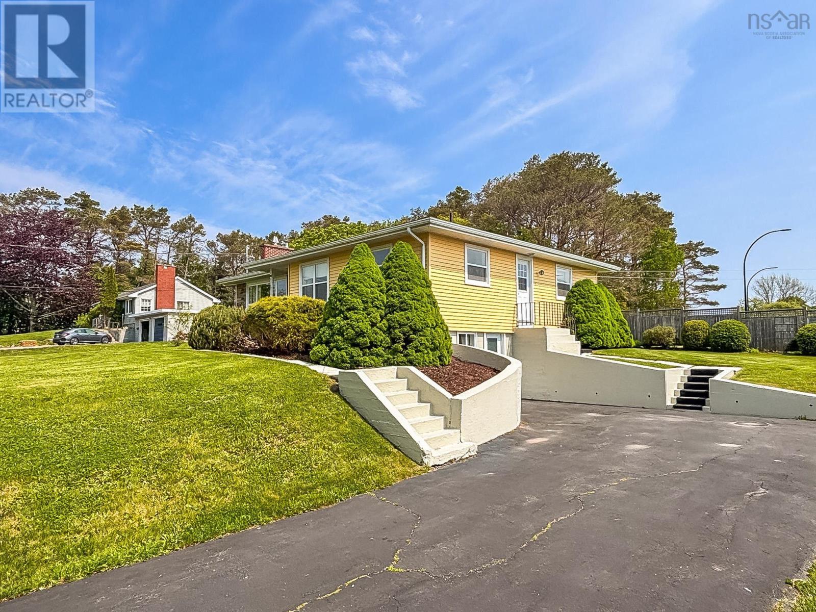 266 Green Street, Lunenburg, Nova Scotia  B0J 2C0 - Photo 11 - 202514060