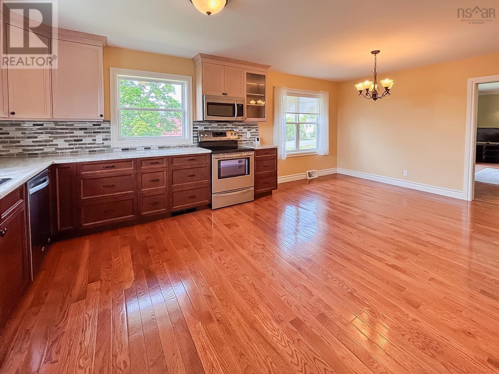 266 Green Street, Lunenburg, Nova Scotia  B0J 2C0 - Photo 14 - 202514060