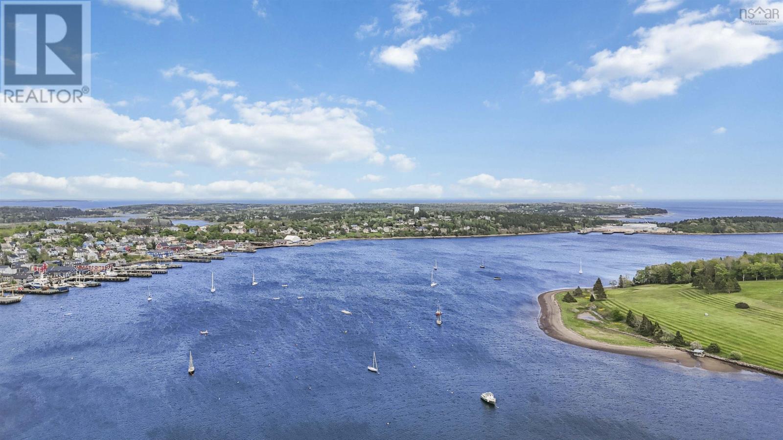 266 Green Street, Lunenburg, Nova Scotia  B0J 2C0 - Photo 7 - 202514060