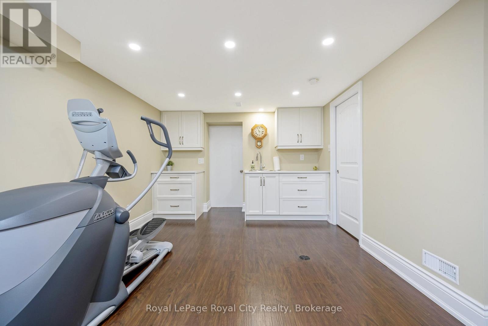 35 Inglewood Drive, Brampton, Ontario  L6W 2N4 - Photo 29 - W12326493