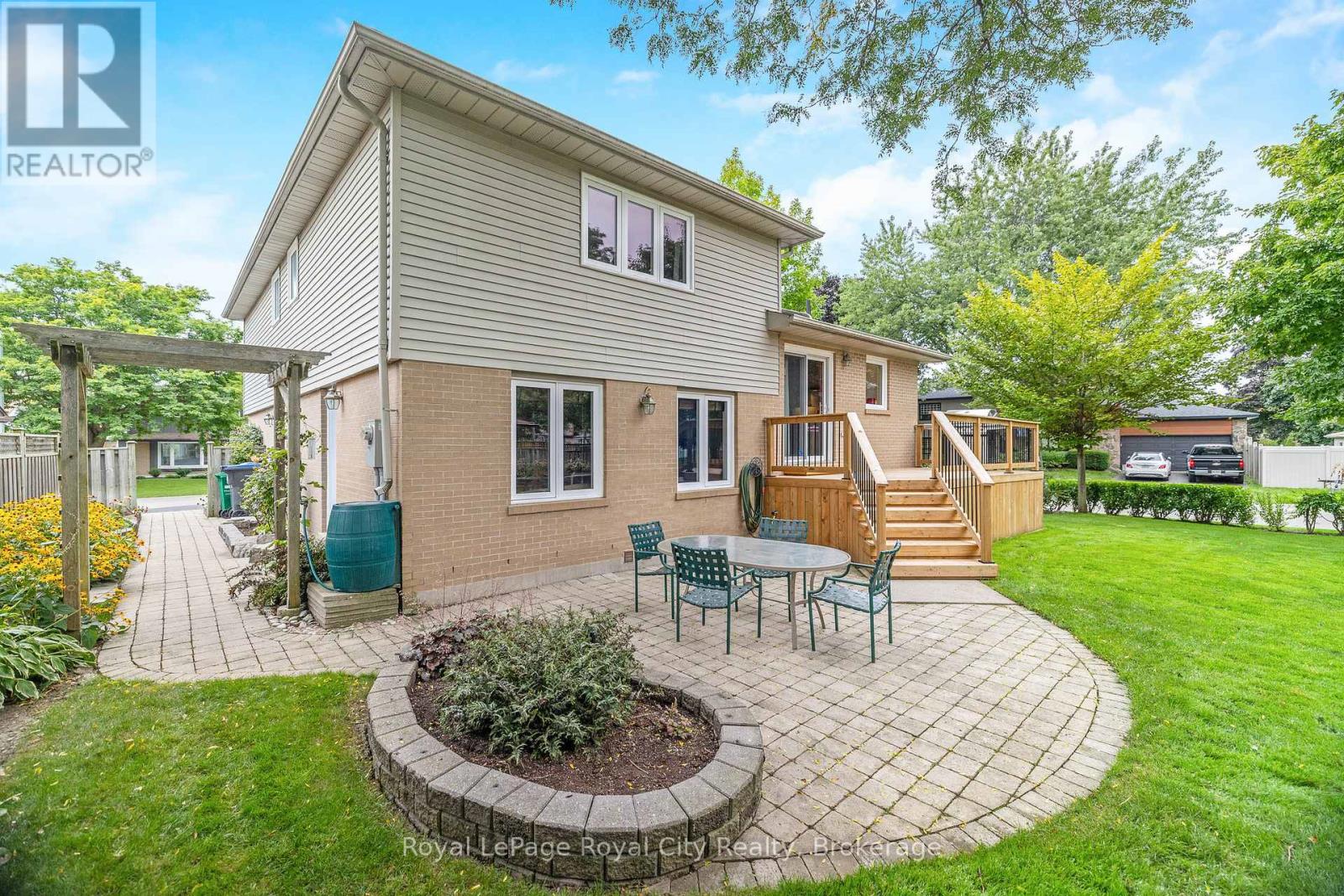 35 Inglewood Drive, Brampton, Ontario  L6W 2N4 - Photo 33 - W12326493
