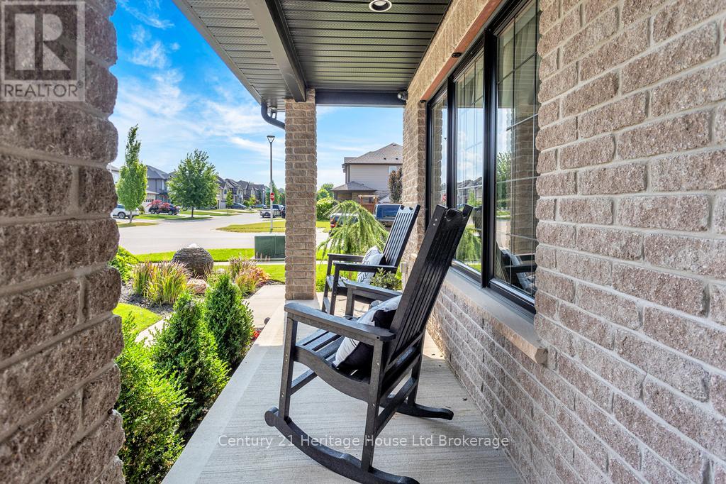 717 Normandy Drive, Woodstock, Ontario  N4T 0C5 - Photo 2 - X12325413