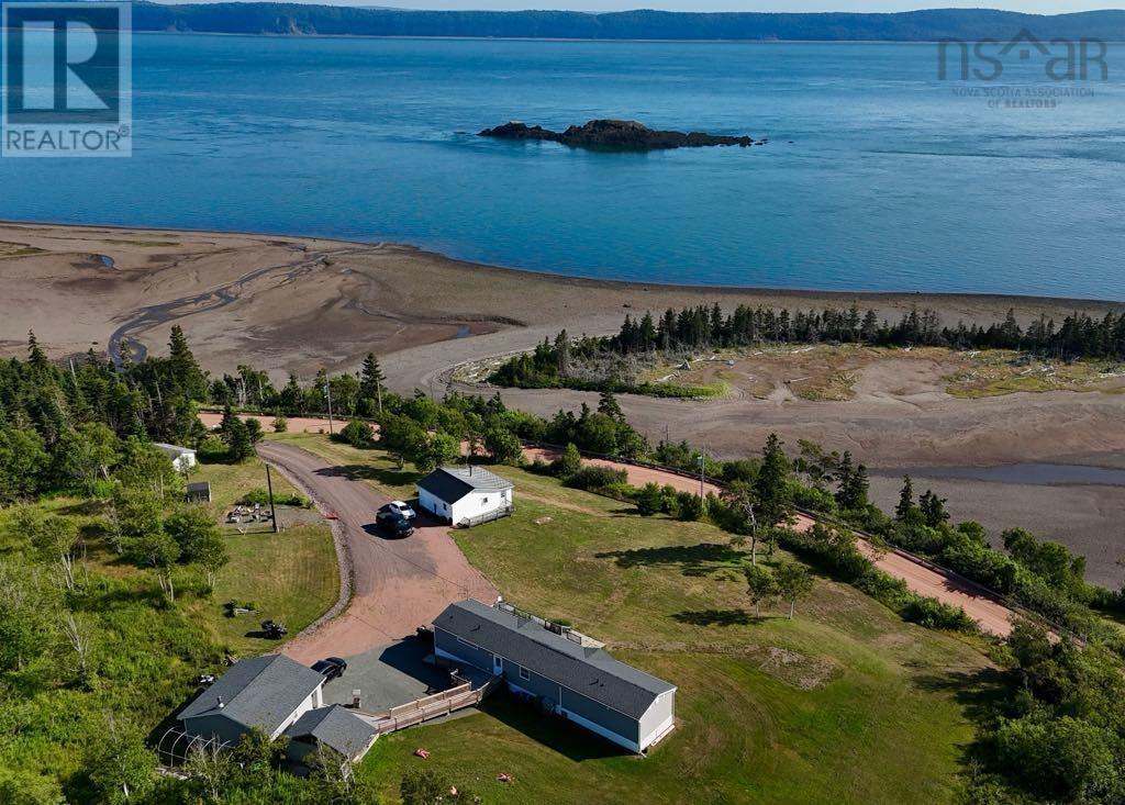 987 West Bay Road, Parrsboro, Nova Scotia