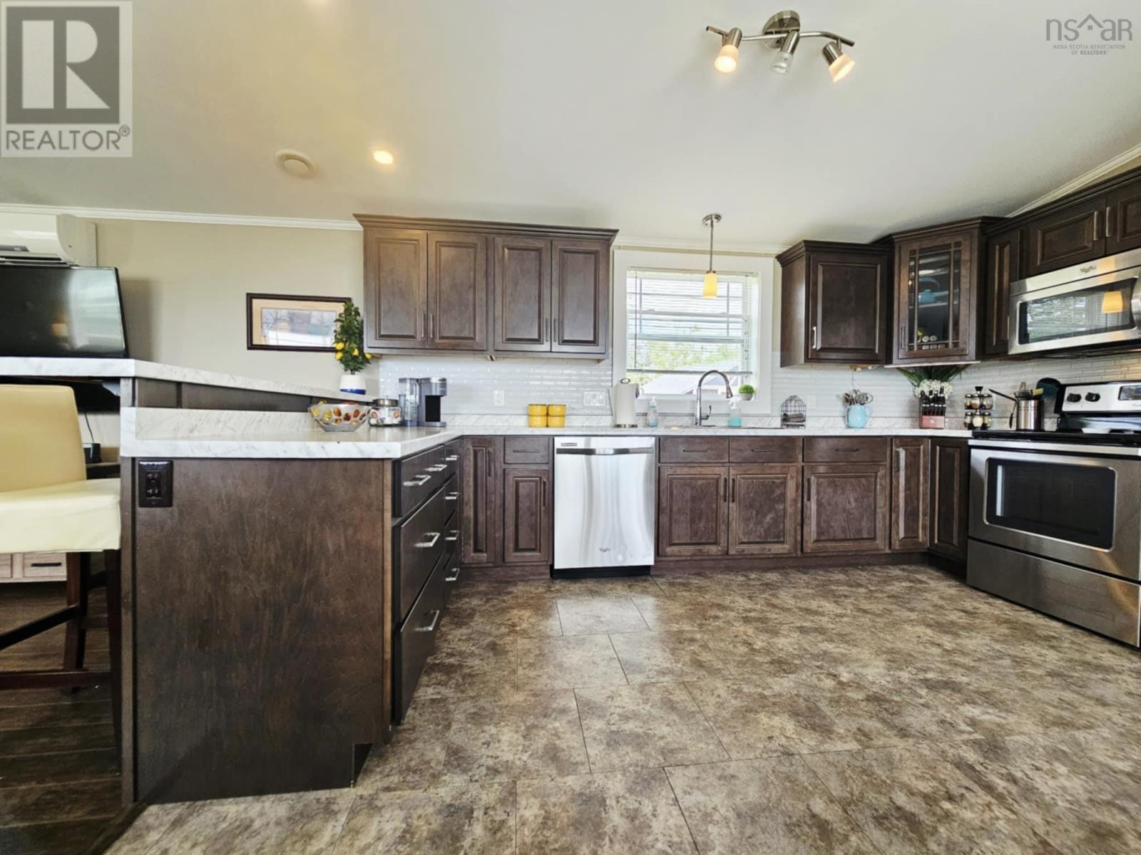 987 West Bay Road, Parrsboro, Nova Scotia  B0M 1S0 - Photo 29 - 202515306