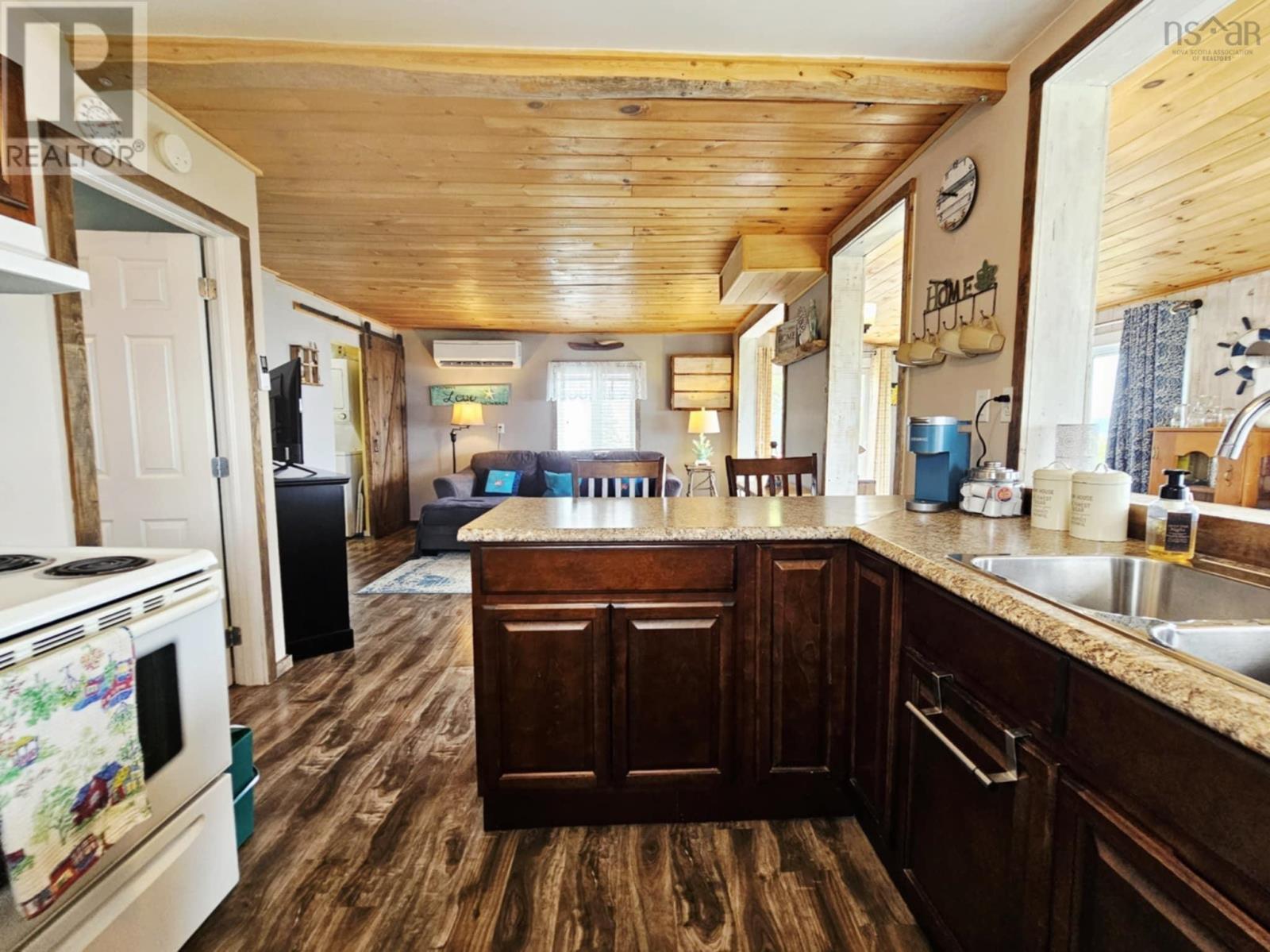 987 West Bay Road, Parrsboro, Nova Scotia  B0M 1S0 - Photo 43 - 202515307