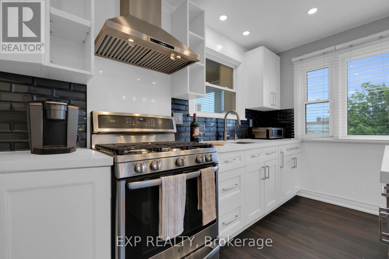 Property at 536 KING STREET E image 3