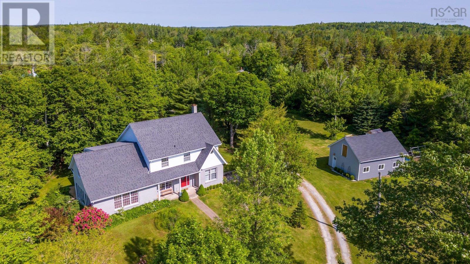 2 Frederick Avenue, Lakelands, Nova Scotia  B0N 1Z0 - Photo 2 - 202518984