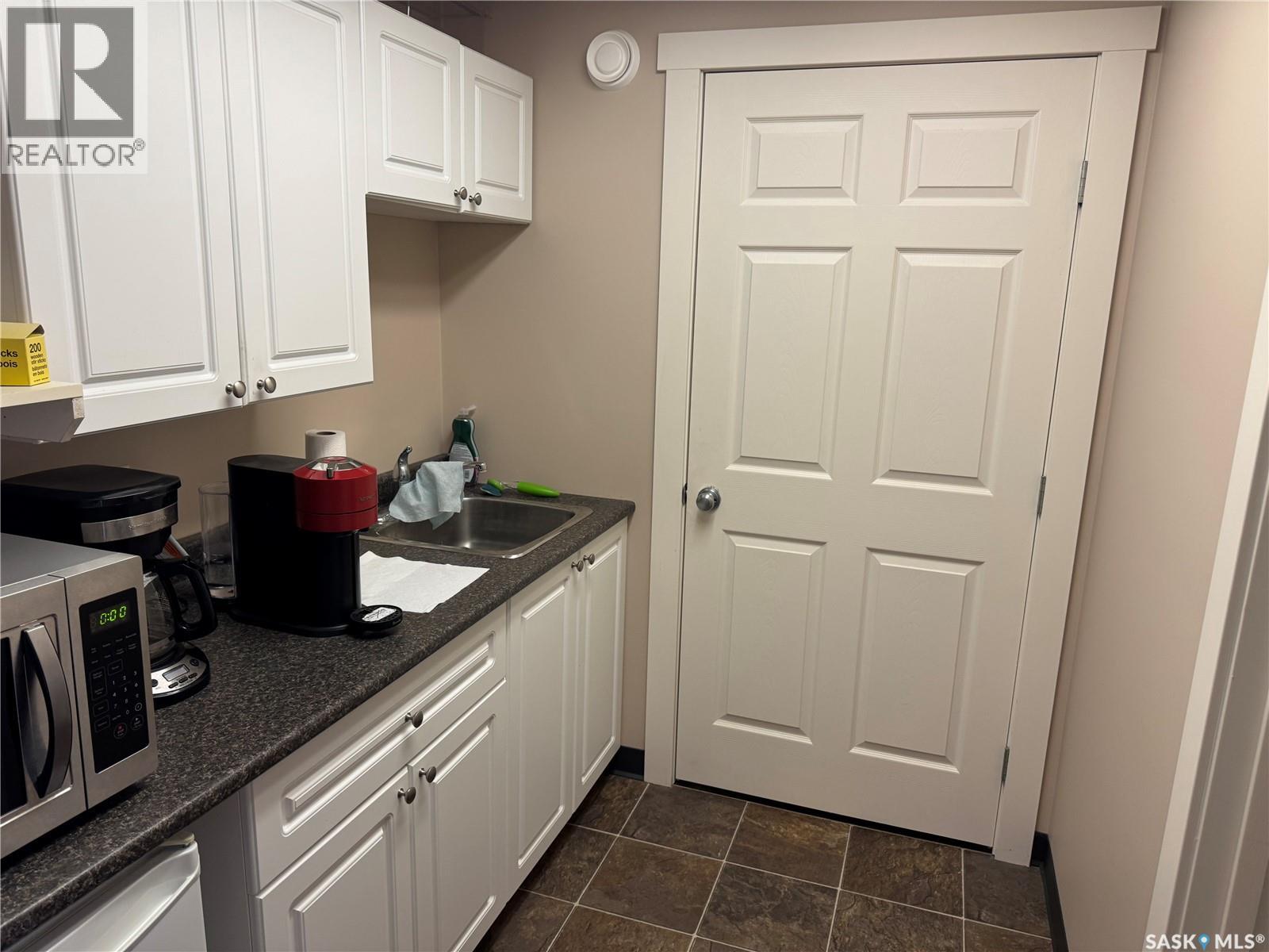 102 Sims Avenue, Weyburn, Saskatchewan  S4H 0A2 - Photo 24 - SK014755