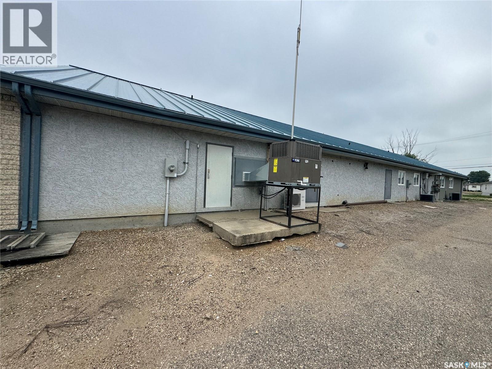 102 Sims Avenue, Weyburn, Saskatchewan  S4H 0A2 - Photo 27 - SK014755