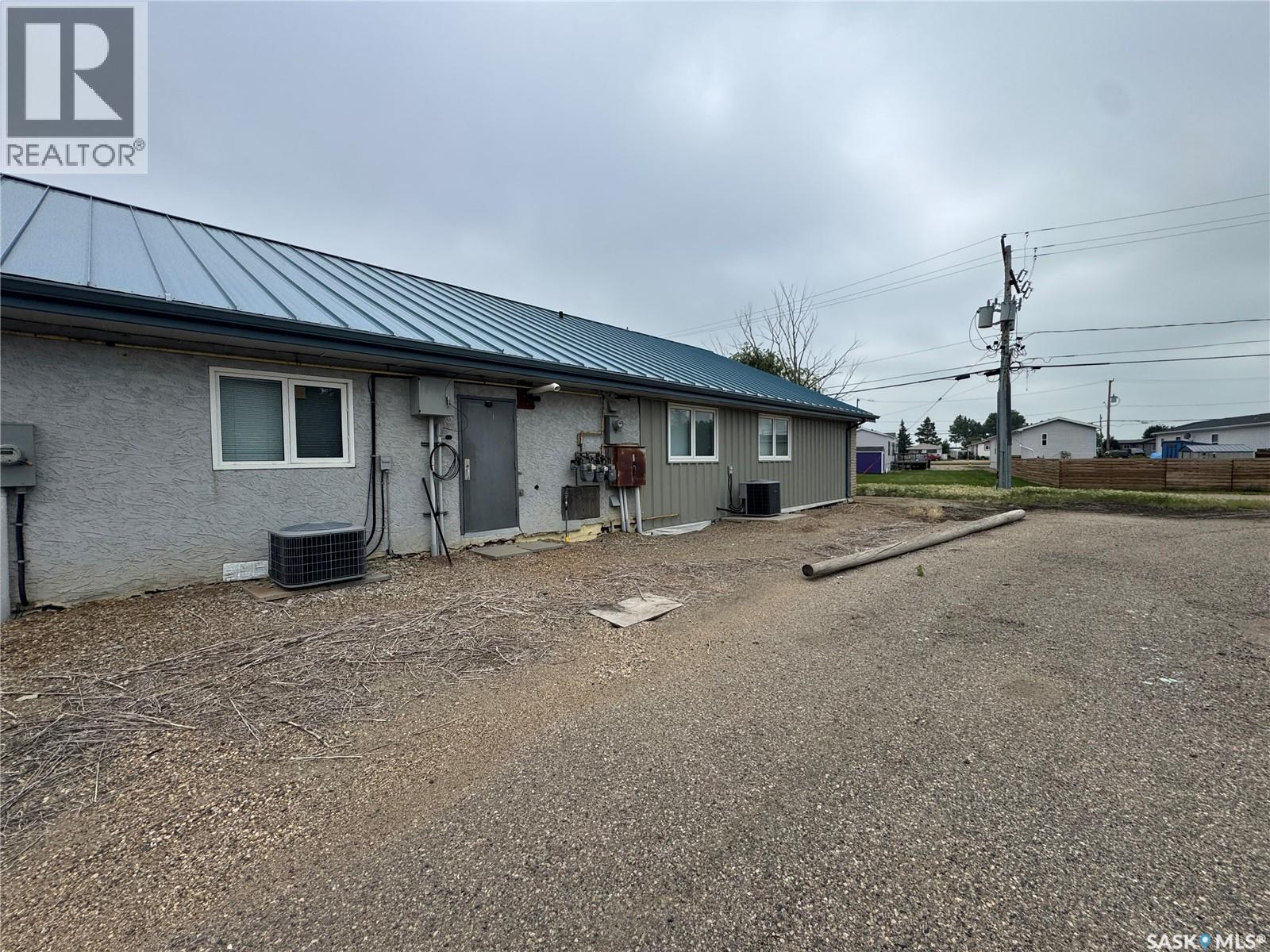 102 Sims Avenue, Weyburn, Saskatchewan  S4H 0A2 - Photo 28 - SK014755