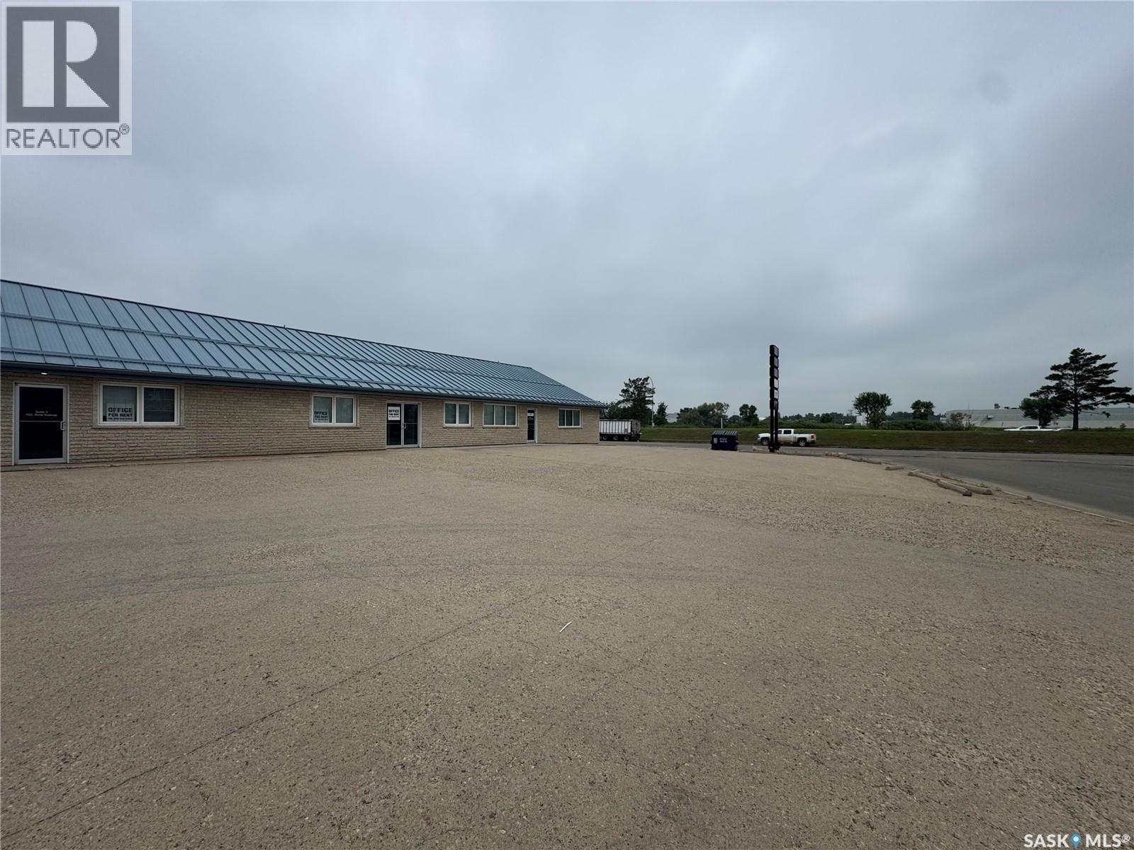 102 Sims Avenue, Weyburn, Saskatchewan  S4H 0A2 - Photo 4 - SK014755