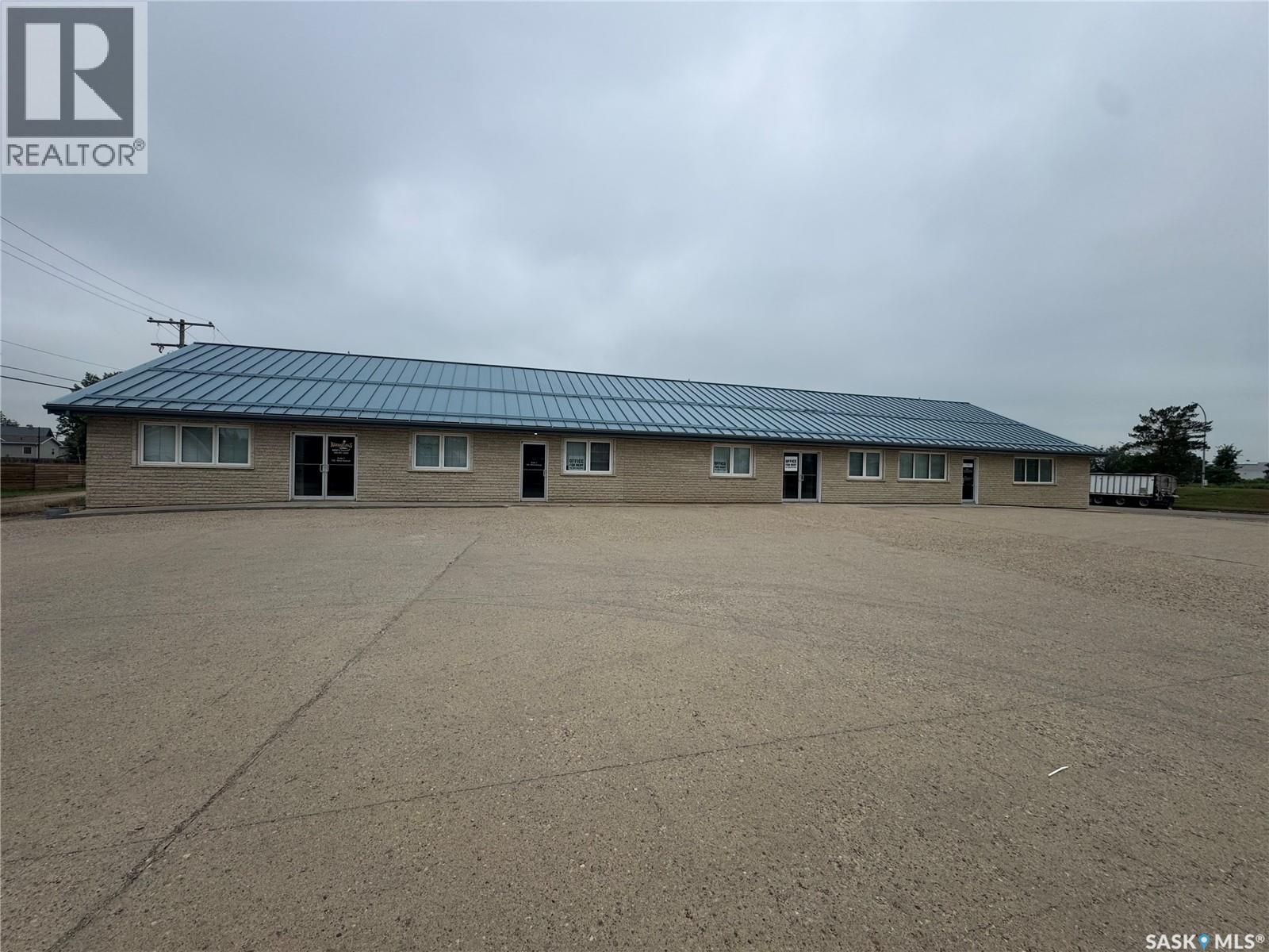 102 Sims Avenue, Weyburn, Saskatchewan  S4H 0A2 - Photo 5 - SK014755