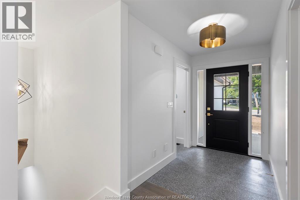 Property at 256 EAST PUCE ROAD image 4