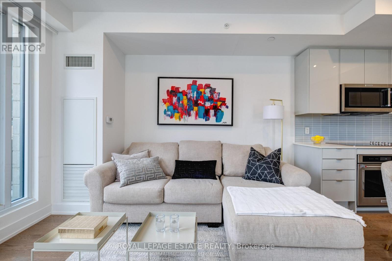 Property at TH9 - 175 PEARS AVENUE image 3